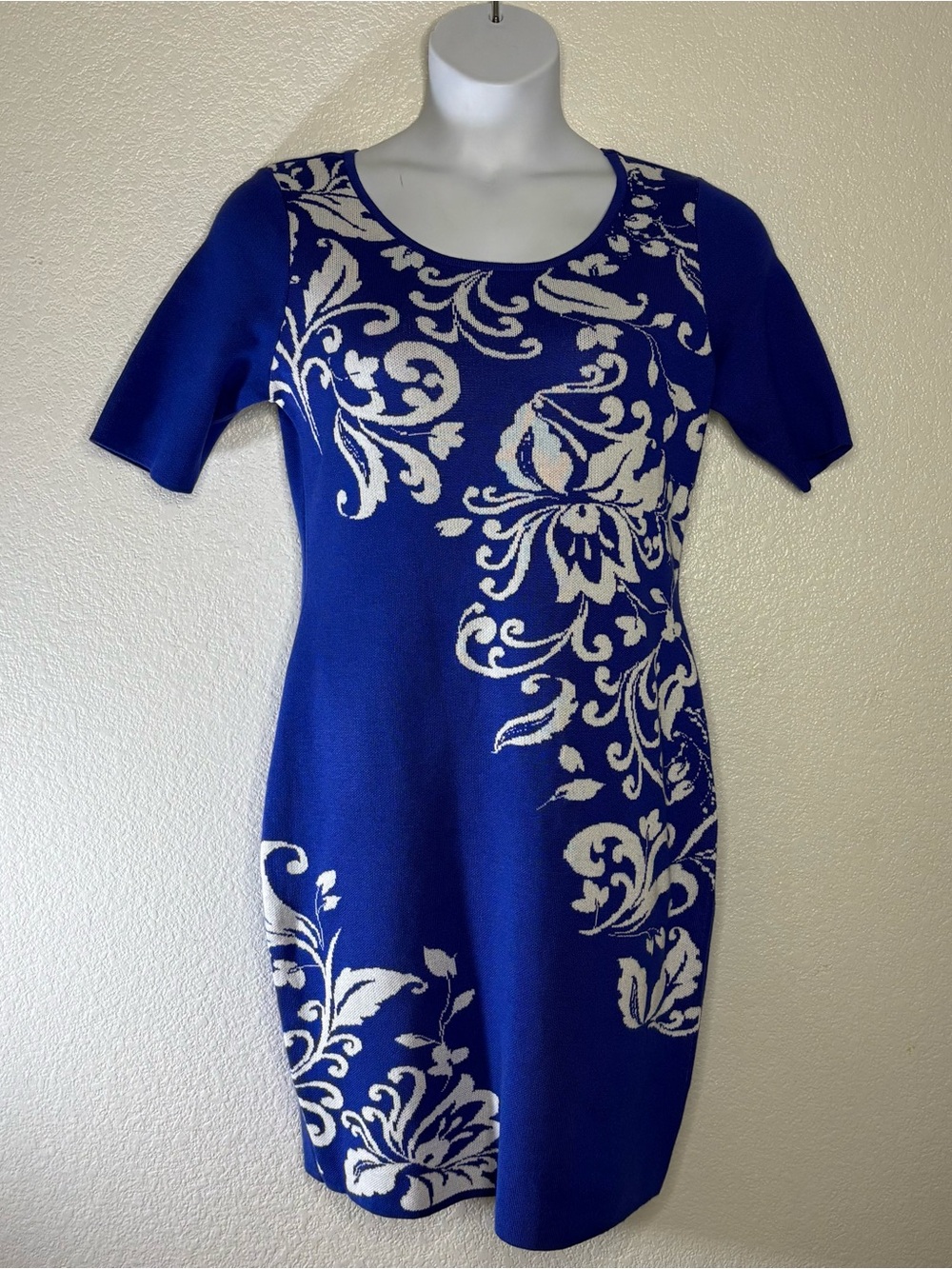 Nina Leonard Royal Blue and Cream Floral Sheath Dress